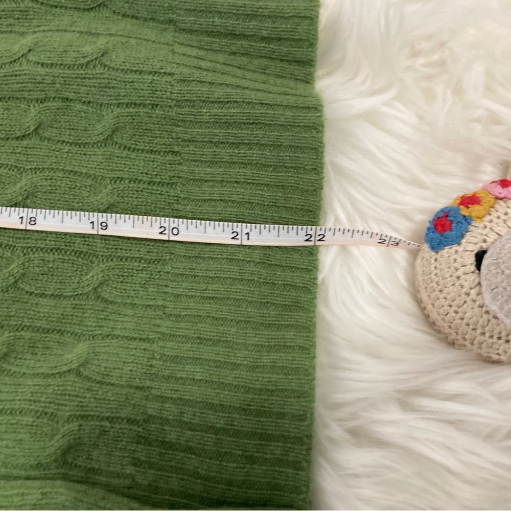 CASHMERE CACHE 100% 2 PLY CASHMERE GREEN CARDIGAN SWEATER BUTTON CLOSURE - Picture 6 of 7